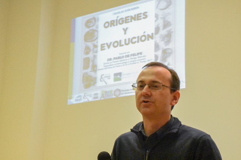 Conferencia Origenes y Evolucion Charla Suburbios 4